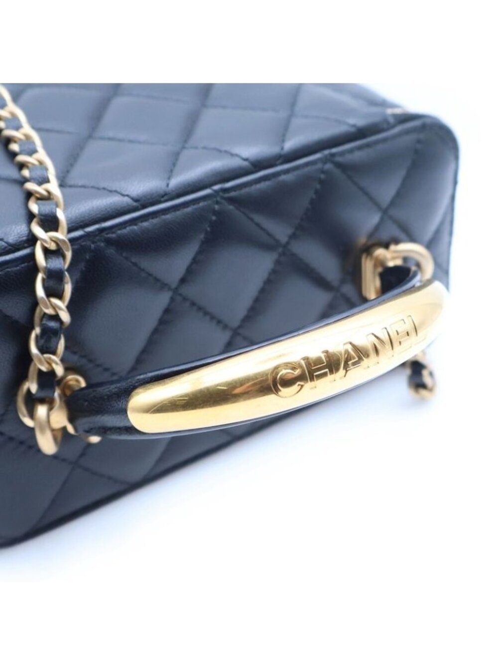 Chanel Vanity Top Handle Chain Shoulder Lambskin Gold Black - Picture 5 of 6